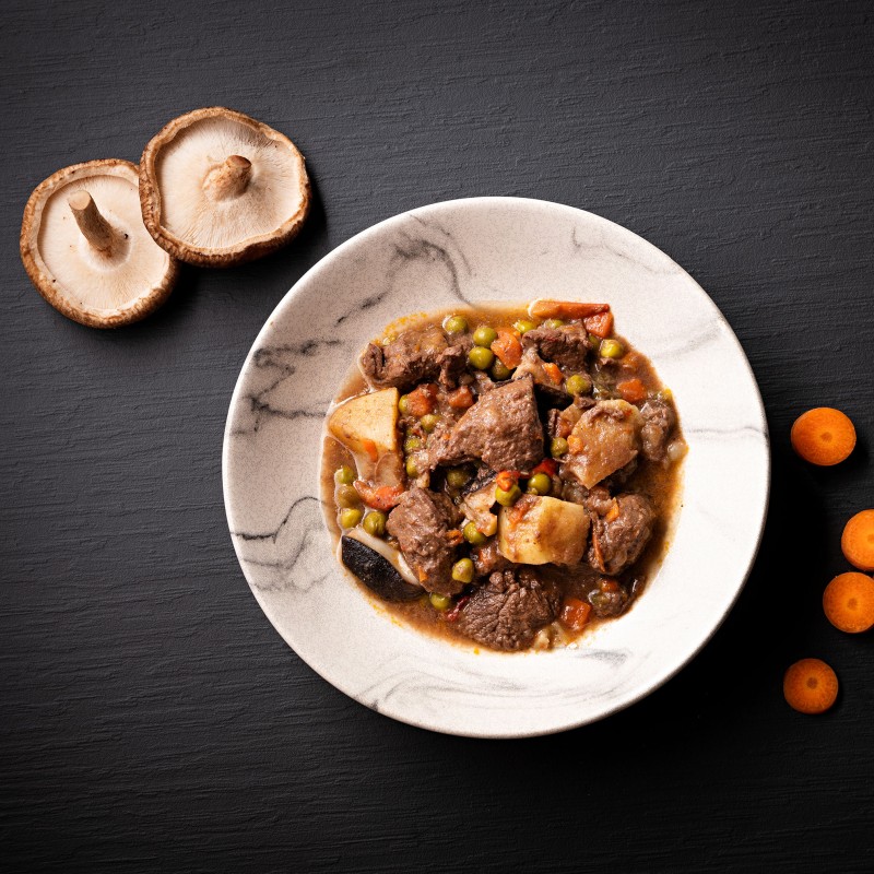 Ragout de ternera, verduras y setas de temporada